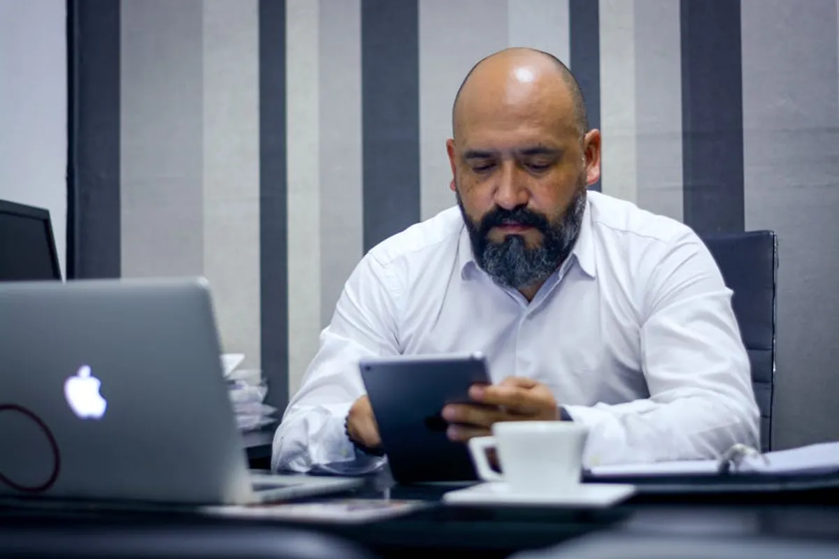 Stories Anonimo: What It Is, How It Works, and Safer Alternatives
